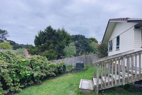 Photo of property in 3 Shale Avenue, Massey, Auckland, 0614