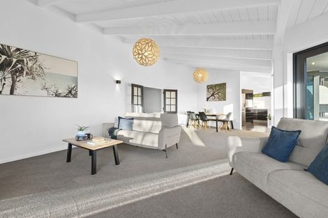 Photo of property in 12a Ridge Lane, New Plymouth, 4310