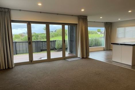 Photo of property in 1 Fender Close, Pyes Pa, Tauranga, 3112
