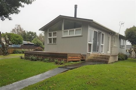 Photo of property in 17 Marybeth Place, Rosehill, Papakura, 2113