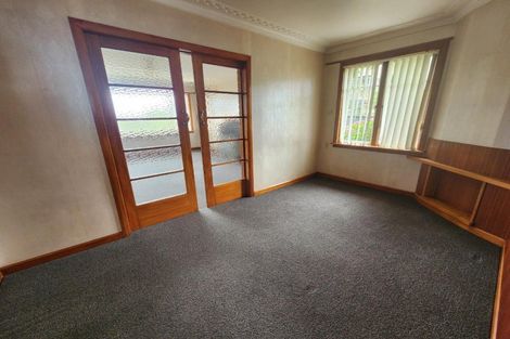 Photo of property in 28 Bayly Road, Moturoa, New Plymouth, 4310
