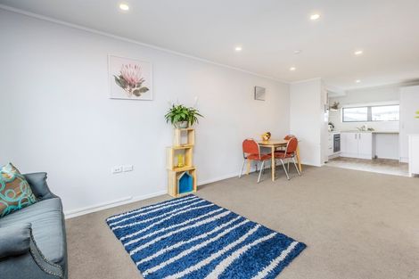 Photo of property in 95 Battalion Drive, Papakura, 2110