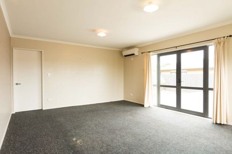 Photo of property in 8 Belle Maison Court, Levin, 5510