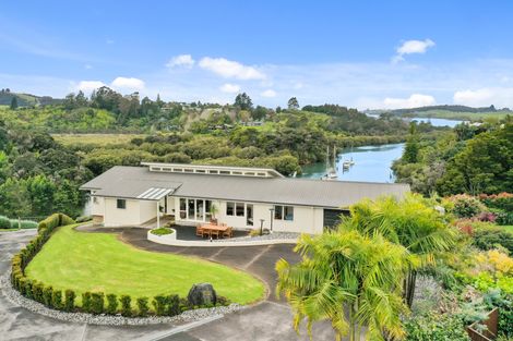 Photo of property in 54 Riverview Road, Kerikeri, 0230