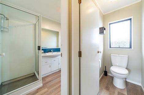 Photo of property in 30 Delaware Grove, Totara Park, Upper Hutt, 5018