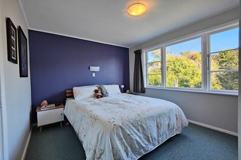Photo of property in 46 Handyside Street, Tawa, Wellington, 5028