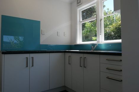 Photo of property in 5 Allen Road, Raumati Beach, Paraparaumu, 5032