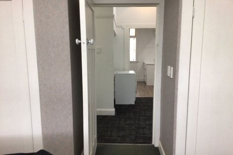 Photo of property in 57 Omahu Road, Greenlane, Auckland, 1051