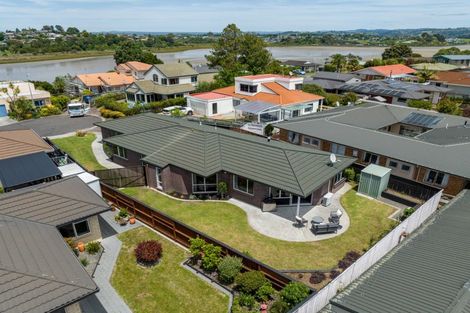 Photo of property in 16 Whakaruru Place, Matua, Tauranga, 3110