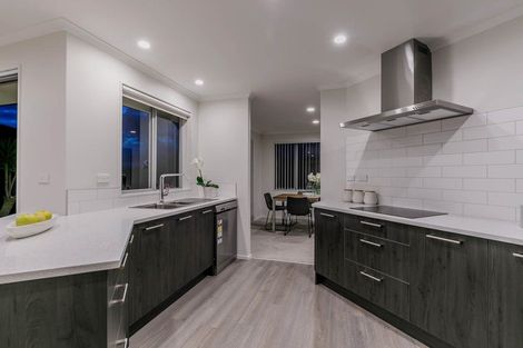 Photo of property in 36 Nimstedt Avenue, Oteha, Auckland, 0632