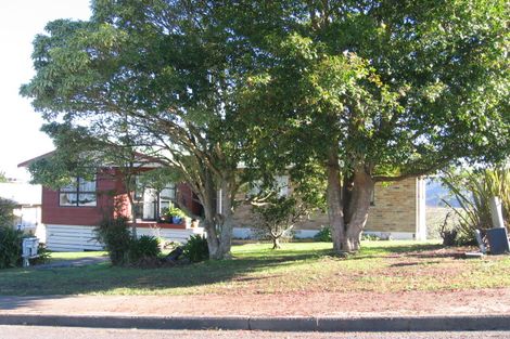 Photo of property in 9 Leonard Street, Kawakawa, 0210