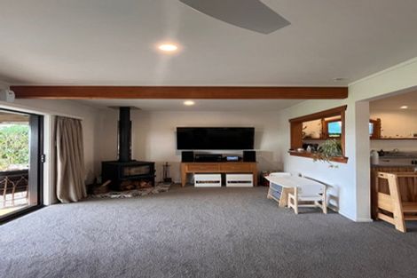 Photo of property in 116 Maunsell Road, Port Waikato, Tuakau, 2695