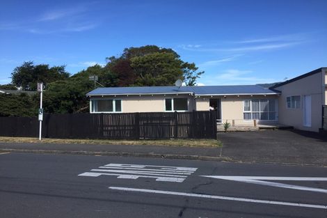 Photo of property in 49 Eatwell Avenue, Paraparaumu Beach, Paraparaumu, 5032