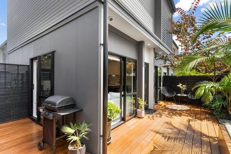 Photo of property in 8a Edgar Pearce Place, Howick, Auckland, 2014