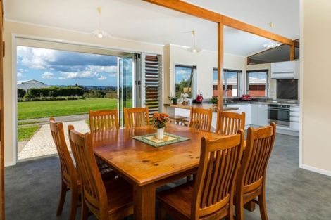 Photo of property in 117 Mahana Road, Waimauku, 0881