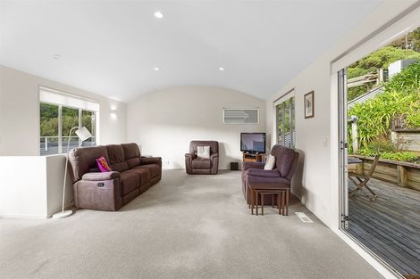 Photo of property in 2 Reserve Road, Plimmerton, Porirua, 5026