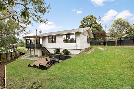 Photo of property in 9 Elizabeth Drive, West Harbour, Auckland, 0618