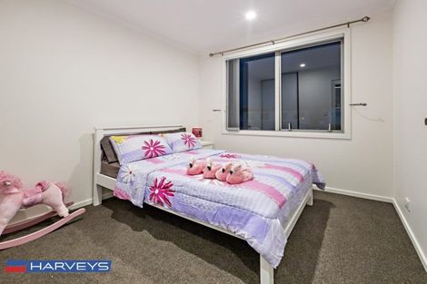 Photo of property in 33 Hollowout Street, Takanini, 2112