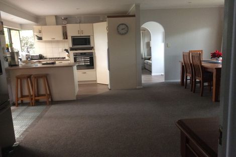 Photo of property in 7 Tokay Place, Huapai, Kumeu, 0810