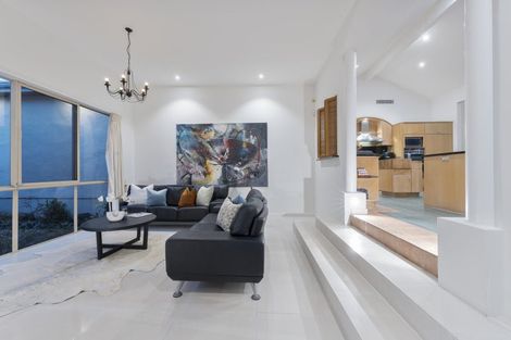 Photo of property in 9 Burgundy Park Avenue, Henderson, Auckland, 0612