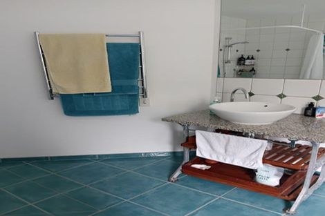 Photo of property in 275 Massey Road, Waipu, 0582