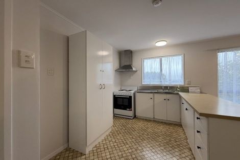 Photo of property in 5 Westra View, Tawa, Wellington, 5028