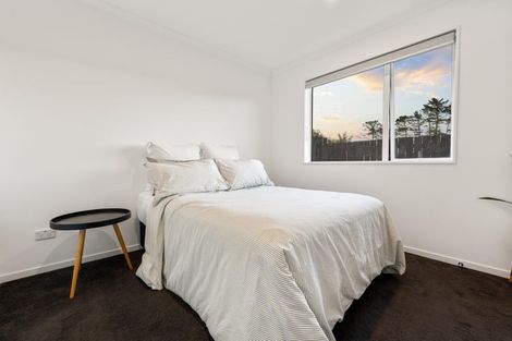 Photo of property in 55 Accolage Boulevard, Kumeu, 0810