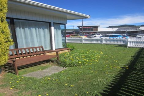 Photo of property in 48a Oxford Street, Tawa, Wellington, 5028