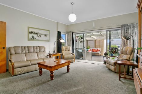 Photo of property in 8 Campbell Street, Leamington, Cambridge, 3432