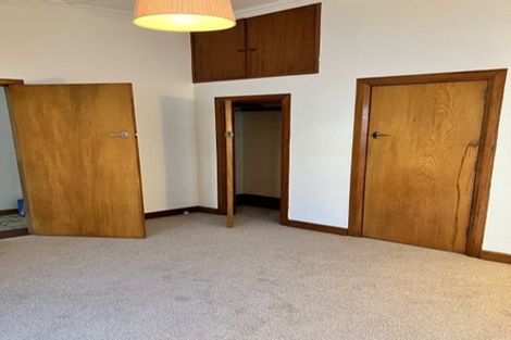 Photo of property in 7 Herald Terrace, Berhampore, Wellington, 6023