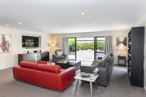 Photo of property in 19 Regent's Park Drive, Casebrook, Christchurch, 8051