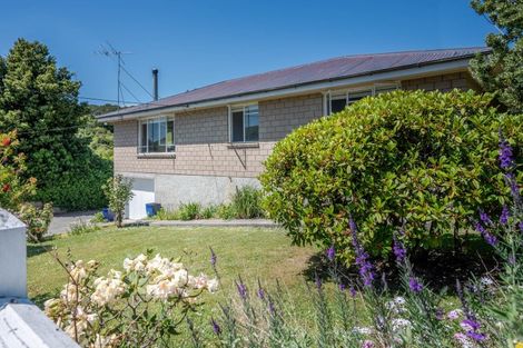 Photo of property in 7 Watson Street, Akaroa, 7520