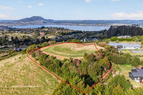 Photo of property in 108 Highland Drive, Acacia Bay, Taupo, 3385