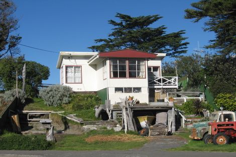 Photo of property in 643 Waitarere Beach Road, Waitarere Beach, Levin, 5510