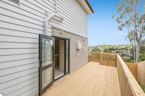 Photo of property in 34a Lorikeet Place, Unsworth Heights, Auckland, 0632