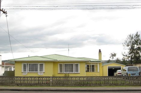Photo of property in 102 Racecourse Road, Waipukurau, 4200