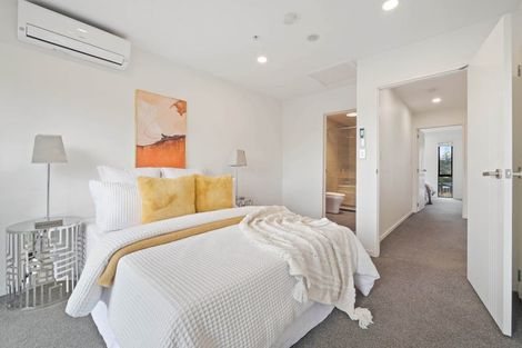 Photo of property in 7 Waru Lane, Te Atatu Peninsula, Auckland, 0610