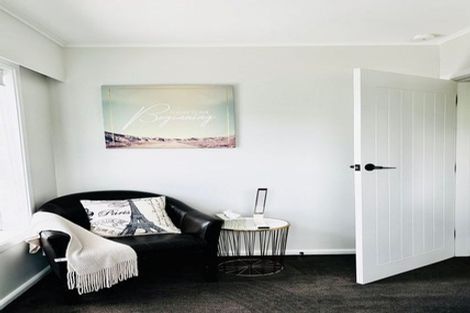 Photo of property in 5 Silverwood Place, Hornby, Christchurch, 8042