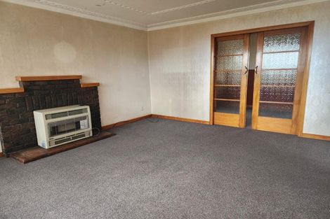 Photo of property in 28 Bayly Road, Moturoa, New Plymouth, 4310