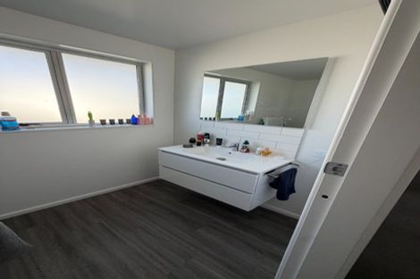 Photo of property in 1/272 Main North Road, Redwood, Christchurch, 8051