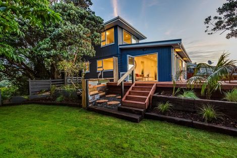 Photo of property in 67 Renown Road, Raumati South, Paraparaumu, 5032