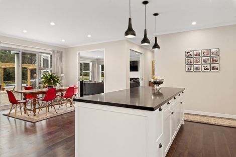 Photo of property in 402 Paremoremo Road, Paremoremo, Auckland, 0632