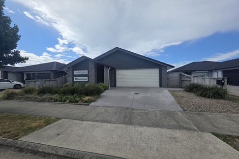 Photo of property in 21 Dunkeld Drive, Papamoa, 3118