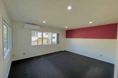 Photo of property in 676a East Coast Road, Pinehill, Auckland, 0630