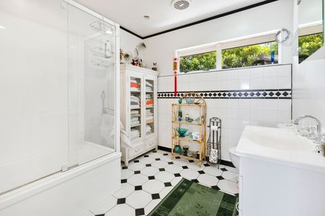 Photo of property in 12 Edwin Mitchelson Road, Muriwai, Waimauku, 0881