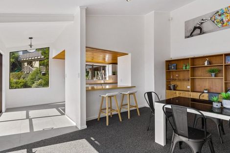 Photo of property in 5 Osmond Lane, Mount Pleasant, Christchurch, 8081