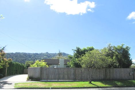 Photo of property in 41 Kowhai Avenue, Ebdentown, Upper Hutt, 5018