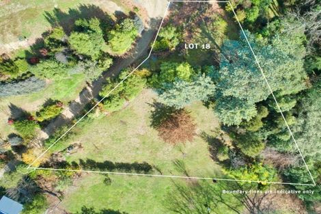 Photo of property in 18 Puflett Road, Havelock North, 4130