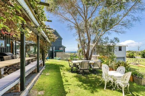 Photo of property in 201 Bluff Road, Kuaotunu West, Whitianga, 3592