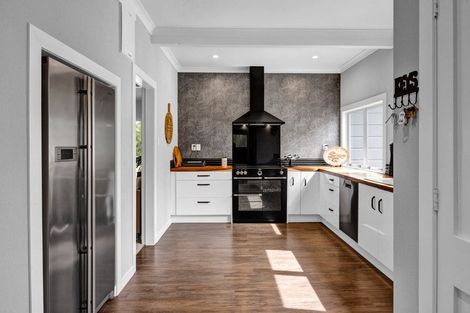 Photo of property in 279 Manutahi Road, Lepperton, New Plymouth, 4372